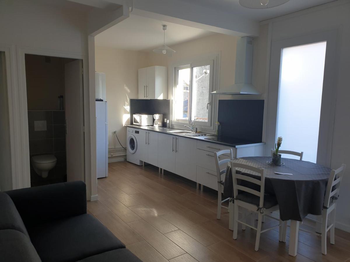 Appartement T4 Lumineux Avec Balcon - 3Eme Etage Sans Ascenseur Tarbes Luaran gambar