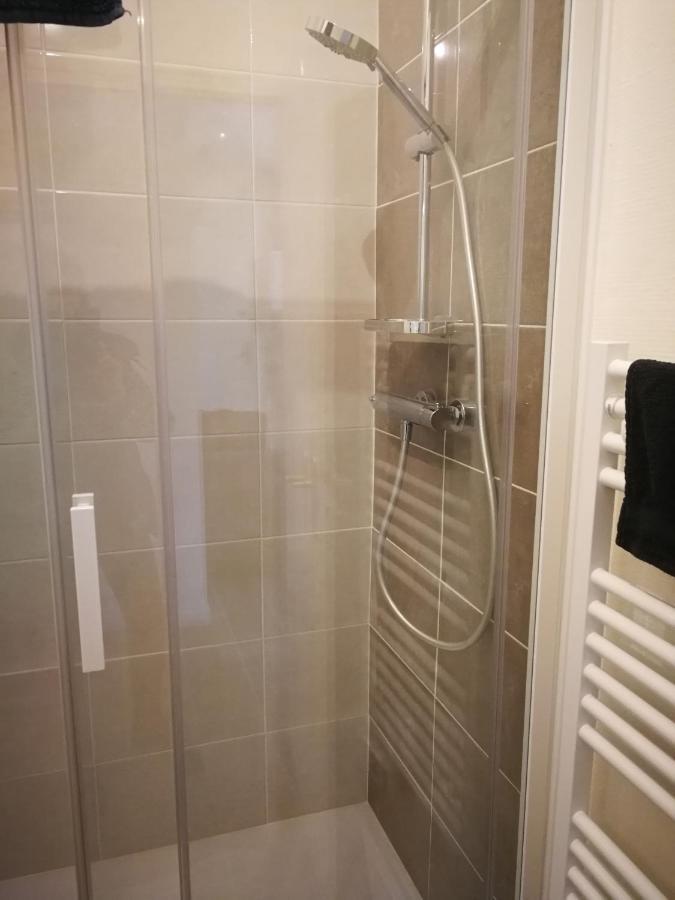 Appartement T4 Lumineux Avec Balcon - 3Eme Etage Sans Ascenseur Tarbes Luaran gambar