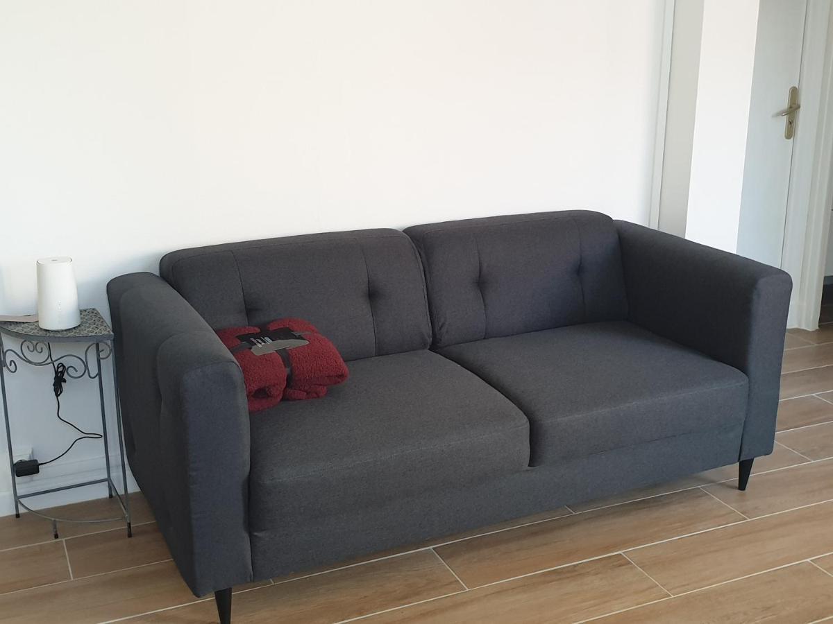 Appartement T4 Lumineux Avec Balcon - 3Eme Etage Sans Ascenseur Tarbes Luaran gambar