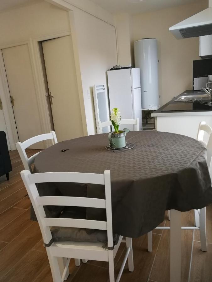 Appartement T4 Lumineux Avec Balcon - 3Eme Etage Sans Ascenseur Tarbes Luaran gambar