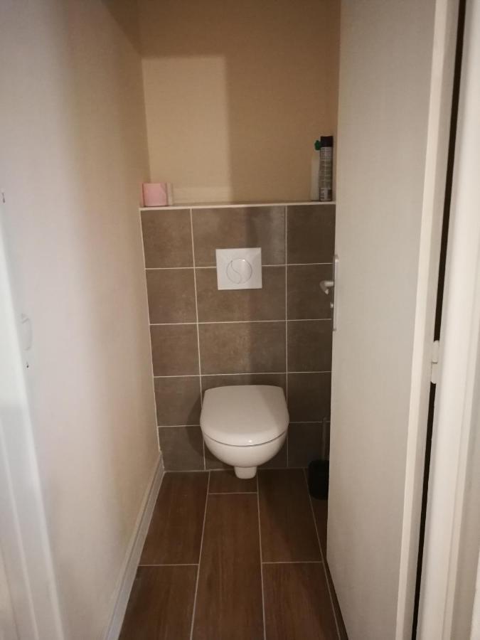 Appartement T4 Lumineux Avec Balcon - 3Eme Etage Sans Ascenseur Tarbes Luaran gambar